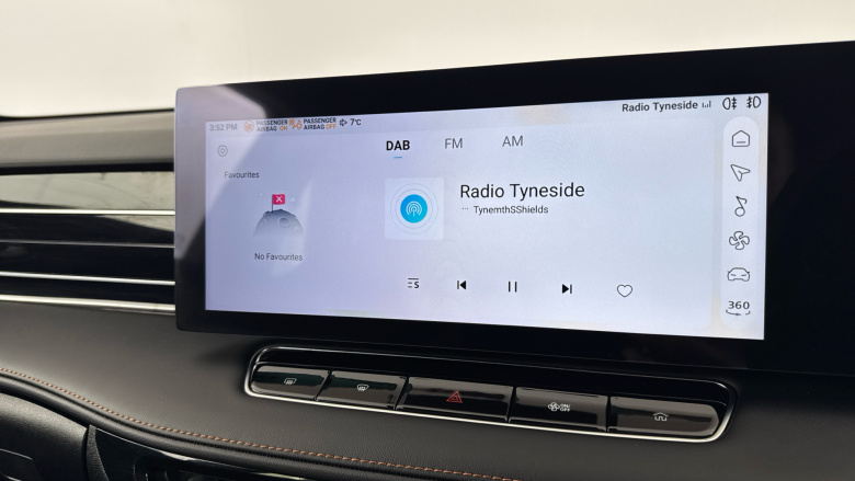 MG HS 1.5 T-GDI Trophy 5dr DCT Petrol Hatchback